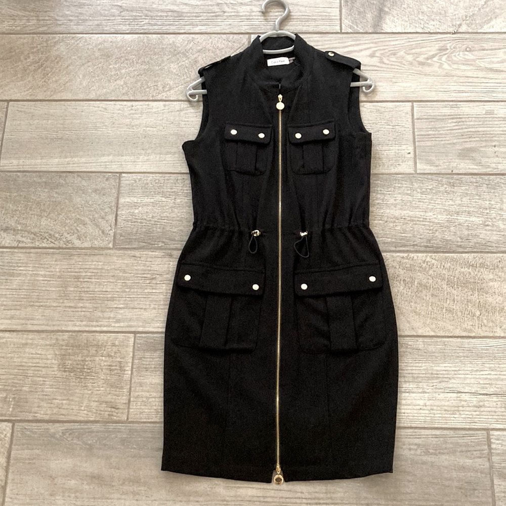 Sleeveless cargo dress from Calvin Klein.